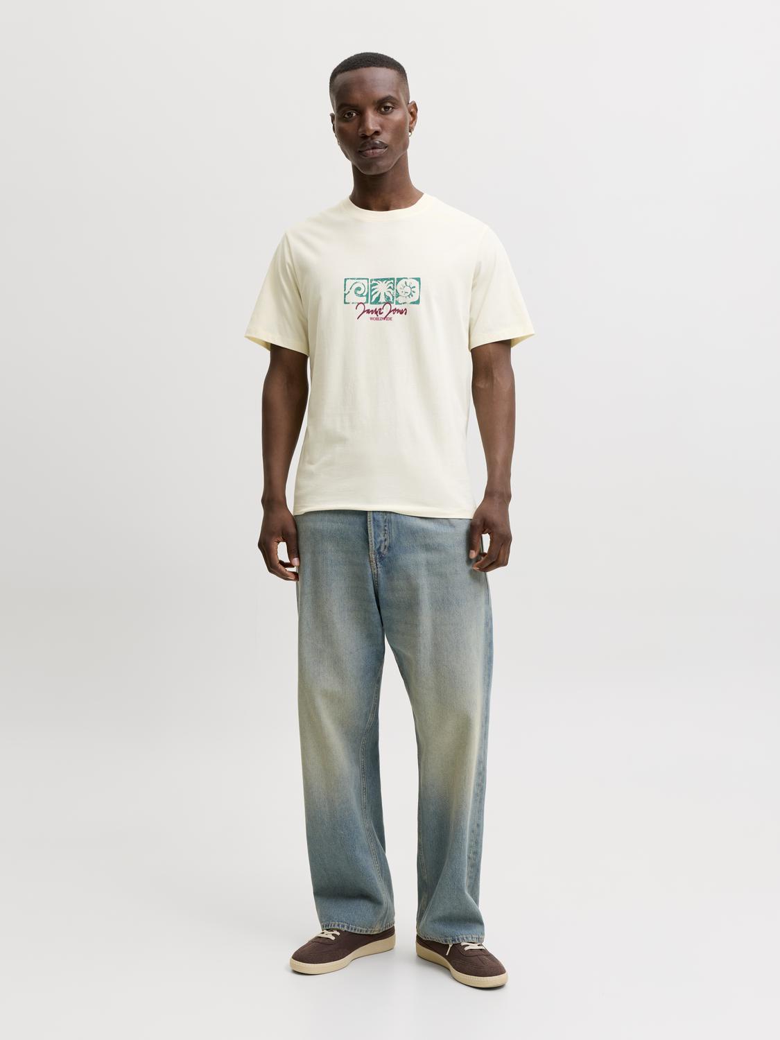 model_shot-front_full